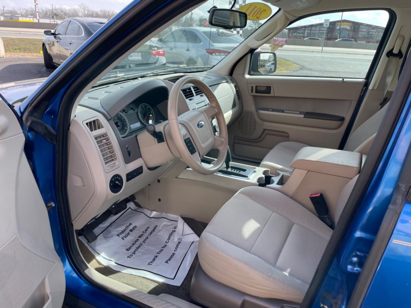 2011 Blue Ford Escape (1FMCU0D76BK) with an 4-Cyl, 2.5 Liter engine, Automatic, 6-Spd w/Overdrive transmission, located at 8008 Warden Rd, Sherwood, AR, 72120, (501) 801-6100, 34.830078, -92.186684 - Photo#13